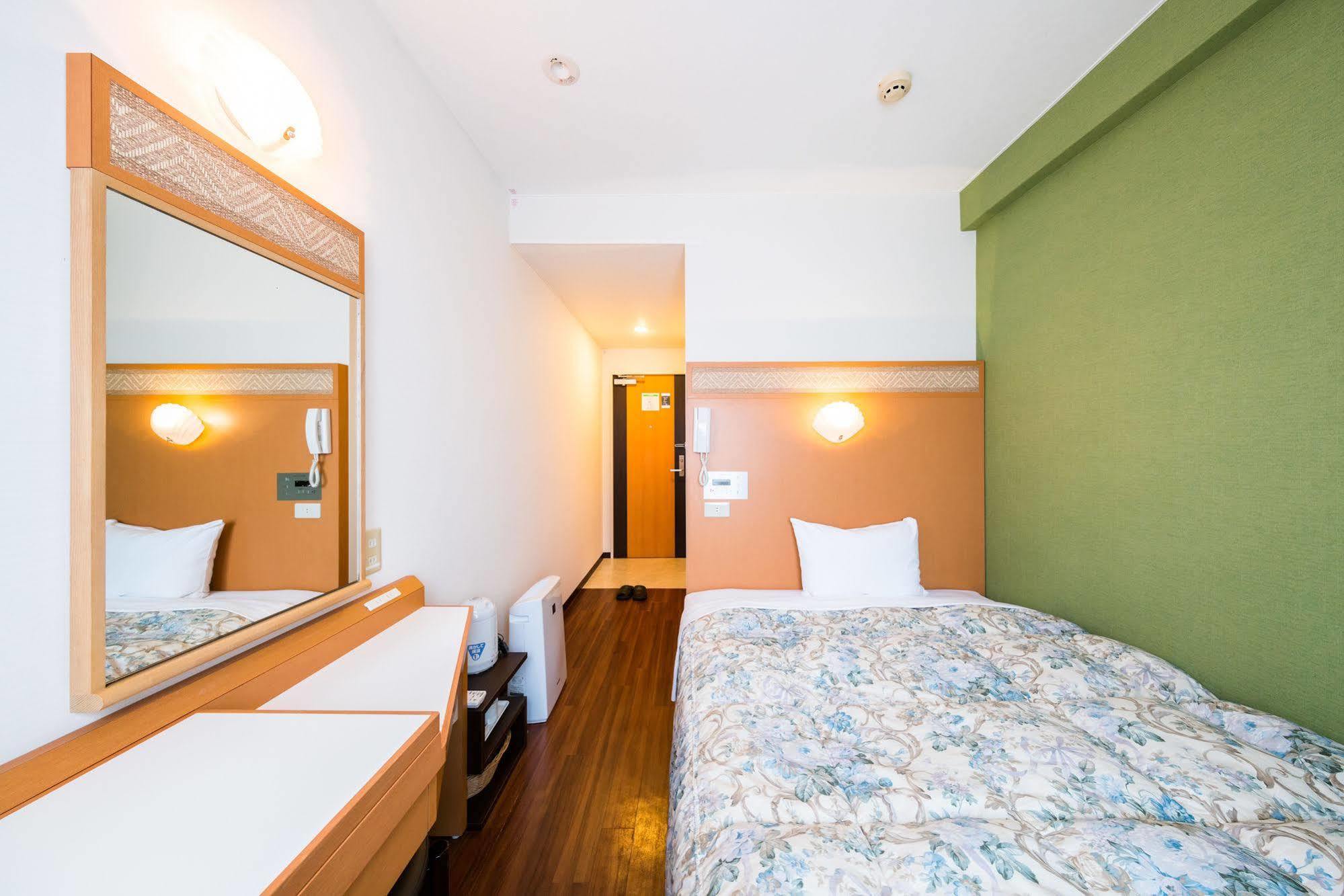 Ishigaki  Super Hotel Ishigakijima מראה חיצוני תמונה